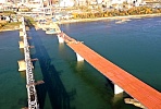 В Новосибирске смонтировано и надвинуто 380 метров пролётного строения моста через реку Обь